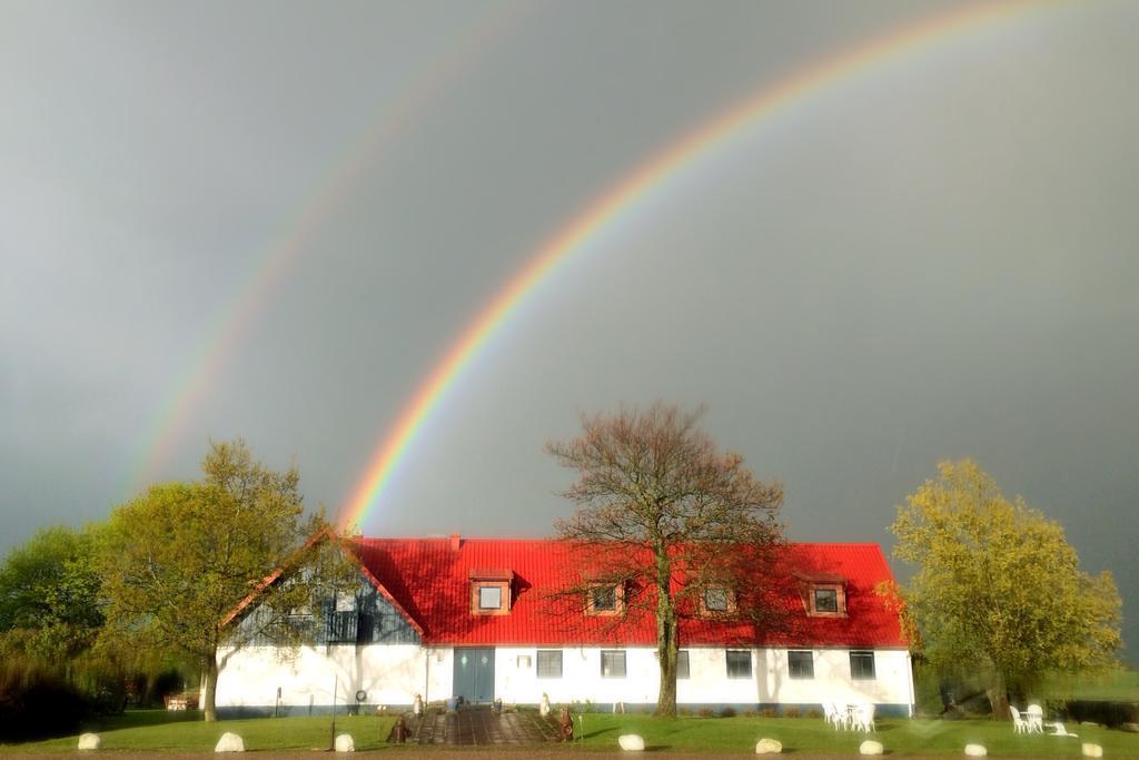 Tryde 1303 B&B Pa Oesterlen Tomelilla Buitenkant foto