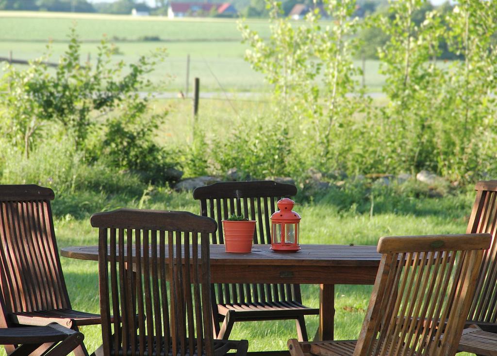 Tryde 1303 B&B Pa Oesterlen Tomelilla Buitenkant foto