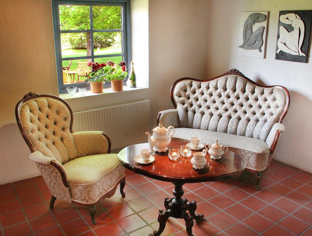 Tryde 1303 B&B Pa Oesterlen Tomelilla Buitenkant foto