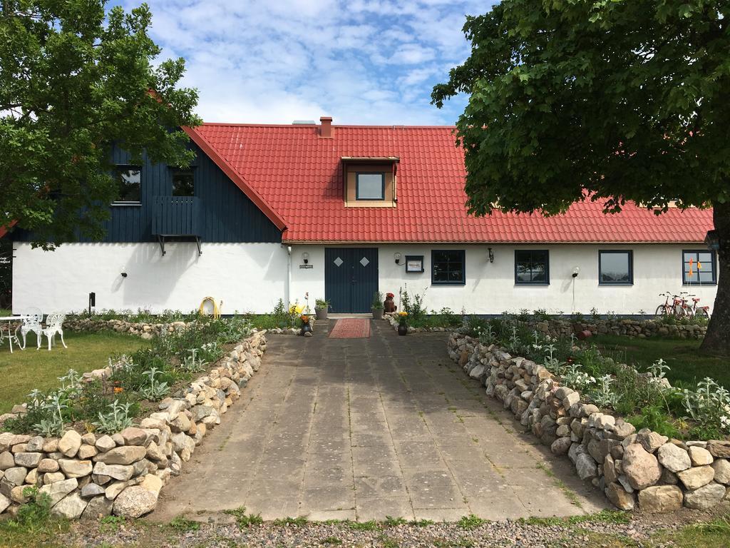 Tryde 1303 B&B Pa Oesterlen Tomelilla Buitenkant foto