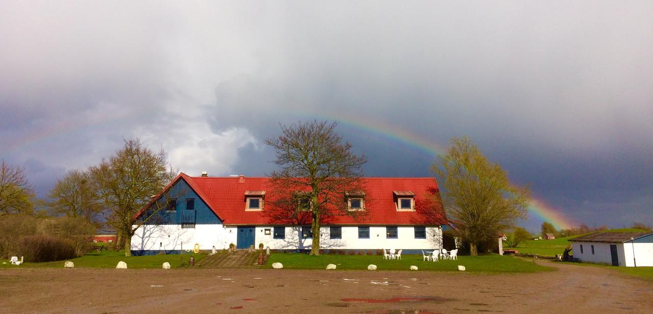 Tryde 1303 B&B Pa Oesterlen Tomelilla Buitenkant foto