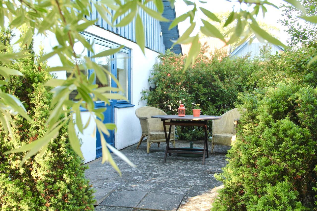 Tryde 1303 B&B Pa Oesterlen Tomelilla Buitenkant foto